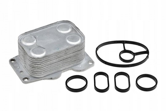 фото №1, Радиаторов масла citroen c4 c5 2.0hdi 2004-