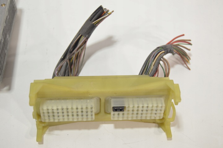 фото №5, Блок керування двигуна імобілайзер 2.8 mercedes w140 w124 0175455732 замок запалювання