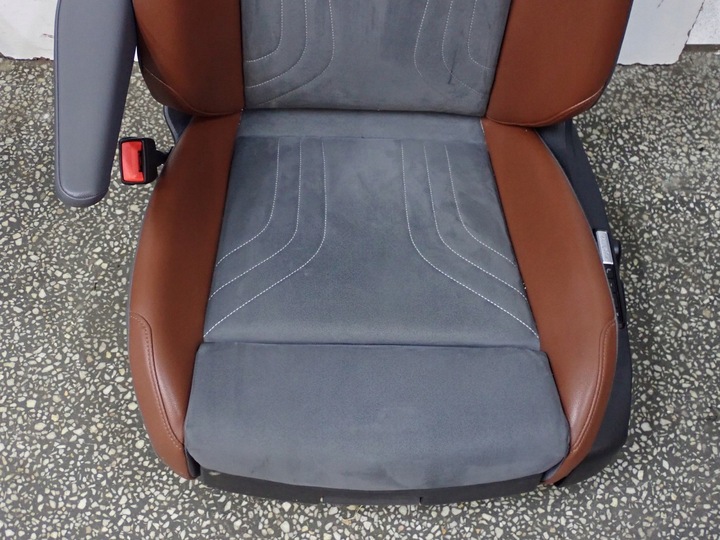 фото №7, Комплект сидінь європа оригінал напівшкіра алькантара vw volkswagen id.4 id4 21r