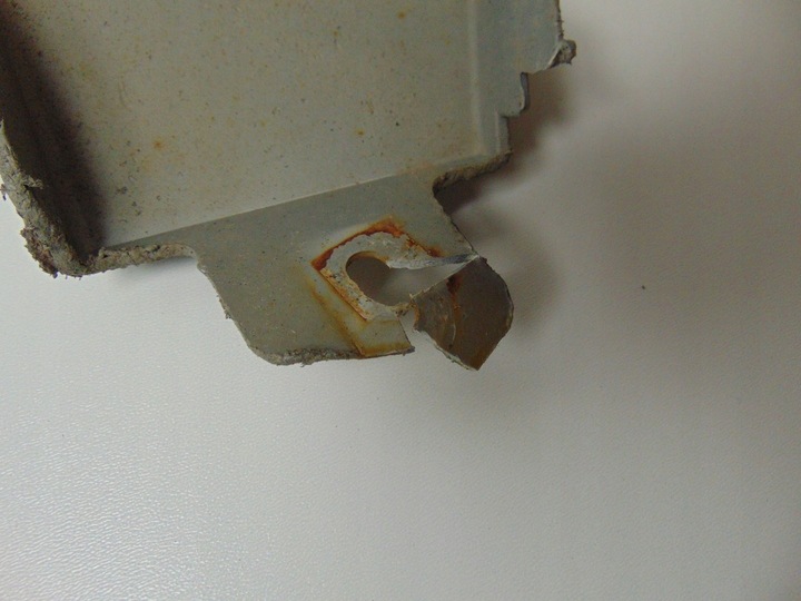 фото №14, Накладка бампера зад дифузор ford kuga mk1 8v41-17f765-ac