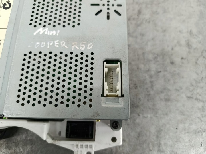 фото №9, Магнитола магнитола заводская mini r50 6211-6928888 67379411 65.90-6934417
