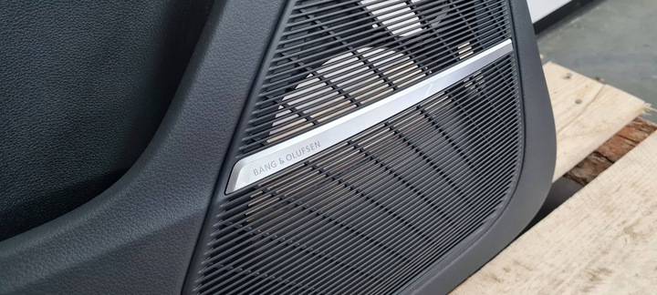 фото №8, Sq8 4m rsq8 q8 боковина обивка дверь левый перед алькантара 24r 4m8867105e