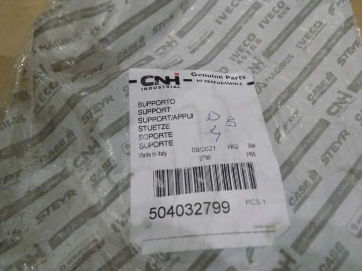 фото №5, Iveco кронштейн oem номер iveco 504032799