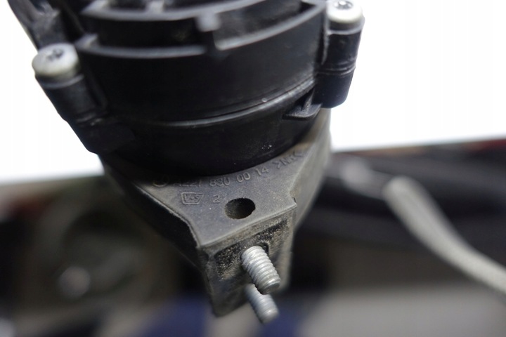 фото №5, Mercedes w221 w216 дополнительный насос помпа воды 2218300014