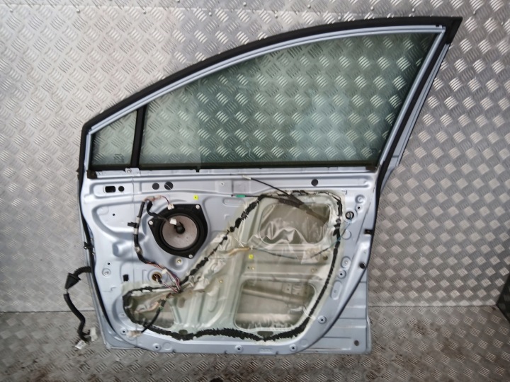 фото №9, Toyota corolla verso ii 2 дверь правая передние правое перед 2004-