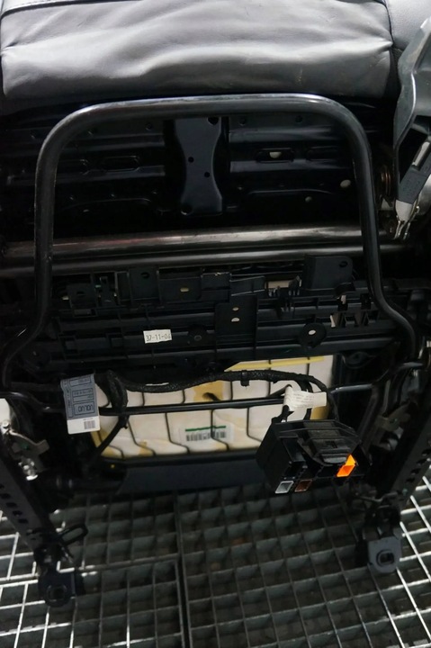 фото №7, Сидіння лівий перед водія volvo s60 ii v60 i шкіра