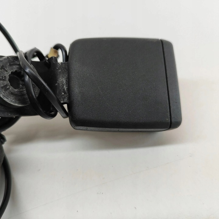 фото №8, Audi e-tron gt 2022 ліва сторона скоба заднього ременя безпеки