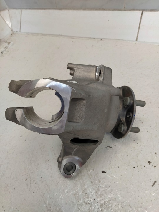 фото №9, Discovery sport l550 evoque l551 e-pace x540 поворотна опора ступиця p/p нова