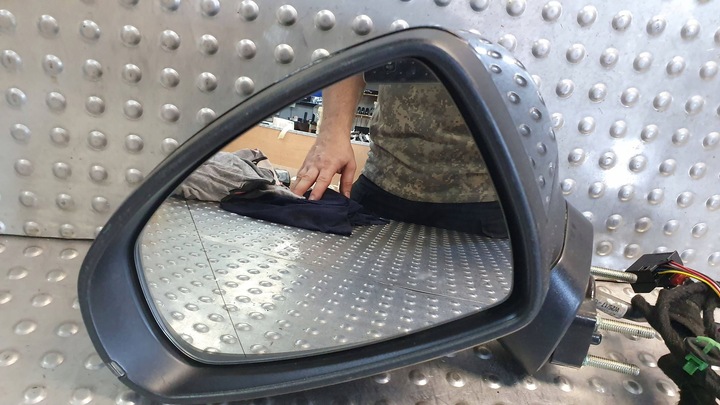 фото №1, Зеркало левая audi a1 8x 6 pin 10-