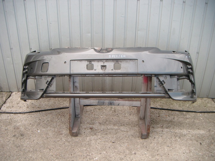 фото №16, Toyota corolla e16 рестайлинг 16- бампер перед