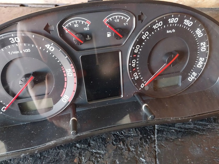 фото №12, Спидометр / спидометр полный fis skoda superb b5 3u 1.9tdi 3u0920841a