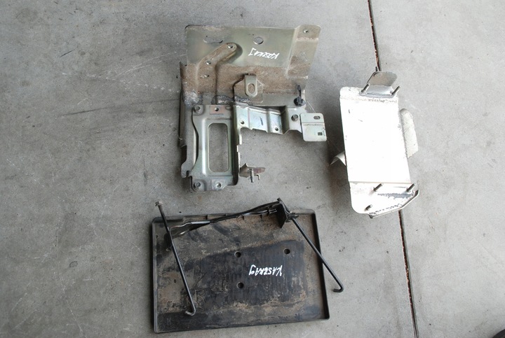 фото №1, Основание акумулятора qashqai j10 рестайлинг 1.6 dci