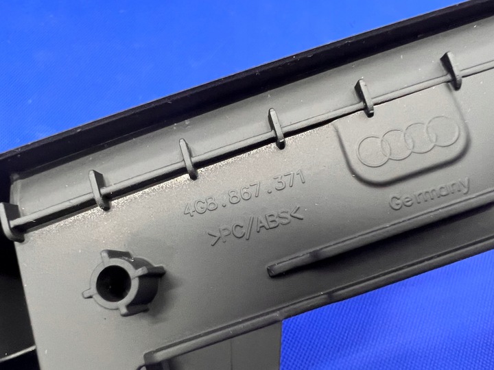 фото №6, Audi a7 c7 корпус тримача двері лівий зад 4g8867371