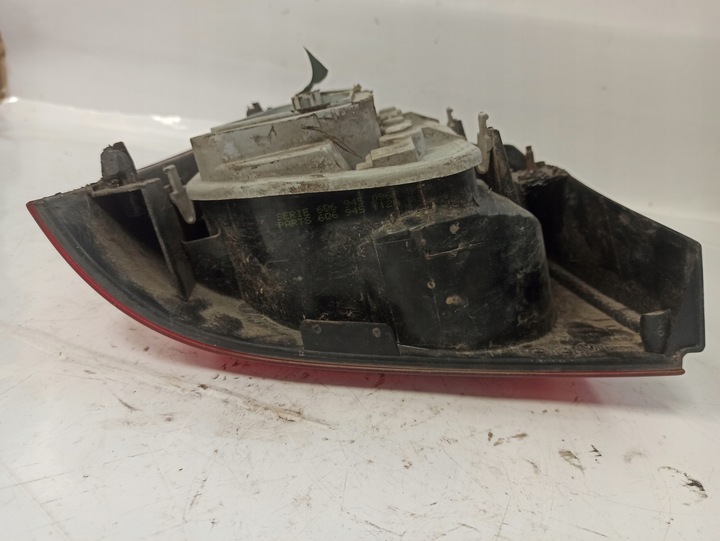 фото №7, Volkswagen polo 4 9n iv лампа правая зад задняя + вкладка 6q6945096 6q6945112