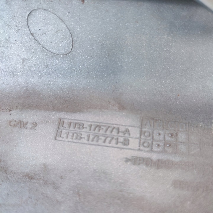 фото №12, Спойлер накладка бампера перед ford puma mk2