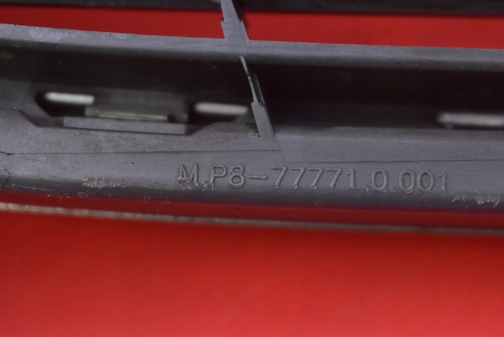 фото №13, Решётка решётка радиатора чёрная хром a2038800483 mercedes c-klasa w203 00-04