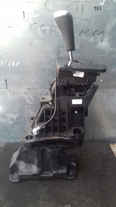 фото №1, Домкрат выборщик коробки передач 9687024580 peugeot 3008