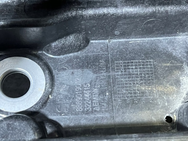 фото №9, Volvo xc40 1.5 t3 основа кріплення акумулятора тримач корпус 32244415
