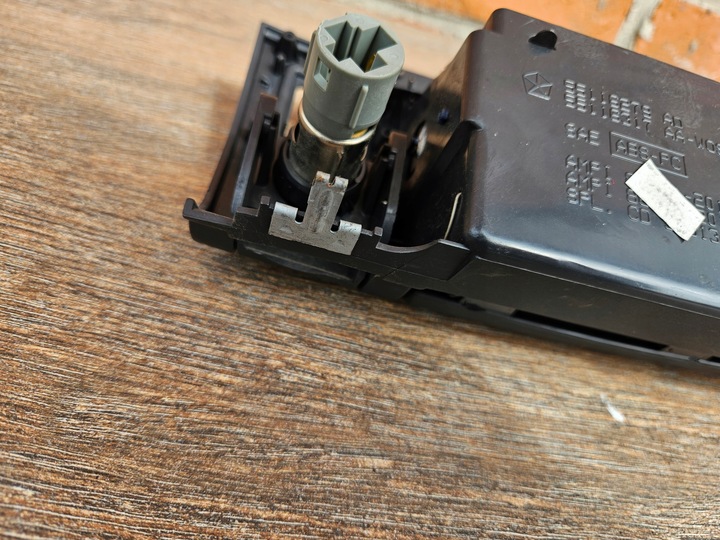 фото №5, Jeep grand cherokee wj 99-04r попільничка пошкоджені заскочки