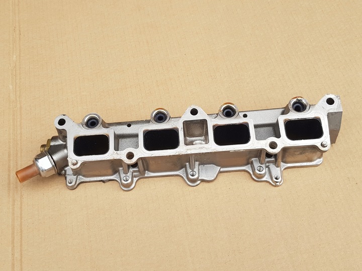 фото №7, Планка впрыскивающий + 4 форсунки / 1.4 tfsi tsi cax 125km - 122km / супер состояние