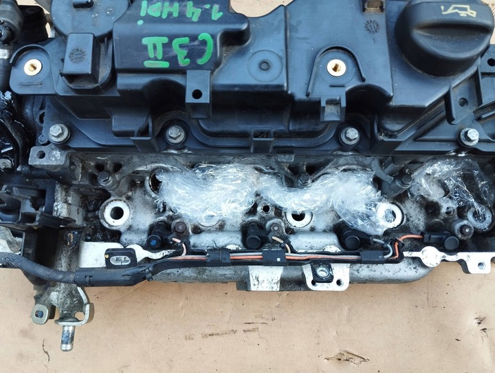 фото №10, Головка комплектна 9685052710 1.4 hdi citroen c3 ii 09-16 вал