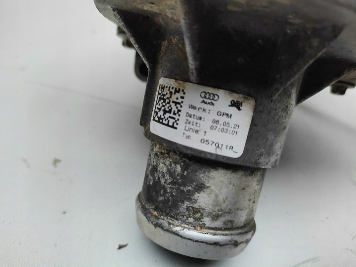 фото №5, Водяна помпа  057121011 porsche cayenne 7p рестайлінг 4.2