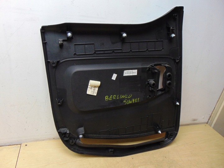 фото №13, Оббивка боковина двері розсувних berlingo partner