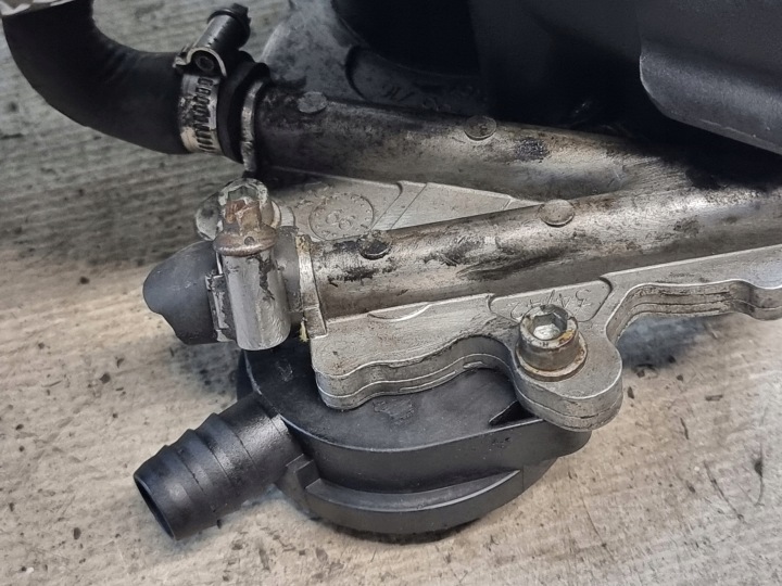 фото №15, Коллектор впускной oem номер 1432033 bmw e46 318i 00r