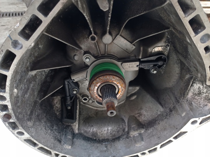фото №9, Коробка передач mercedes w203 1.8 2032609700