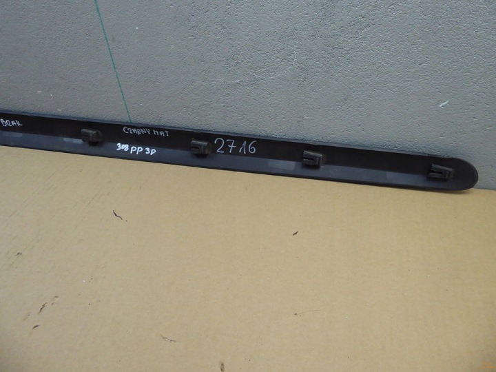 фото №7, Планка двері права перед peugeot 308 3d чорний mat