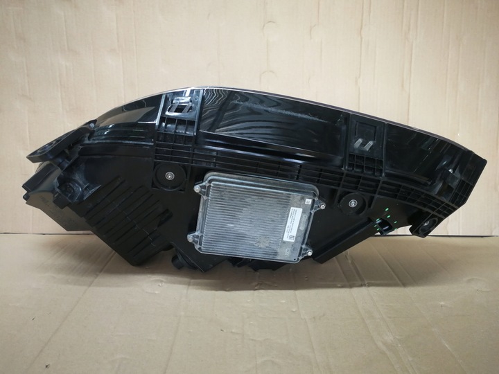 фото №9, Tesla модель x 15- лампа права перед передня повний led модуль 0019742513