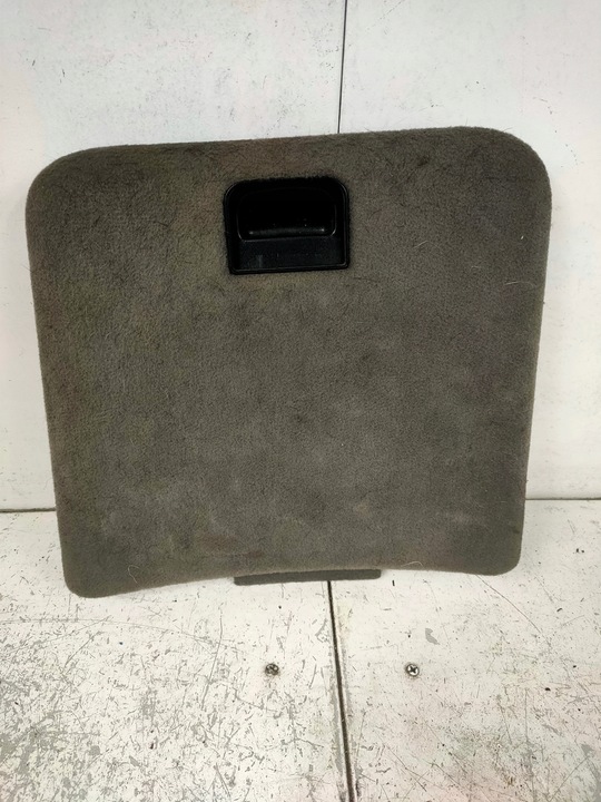 фото №1, Крышка бардачка багажника правая a4 b5 swing