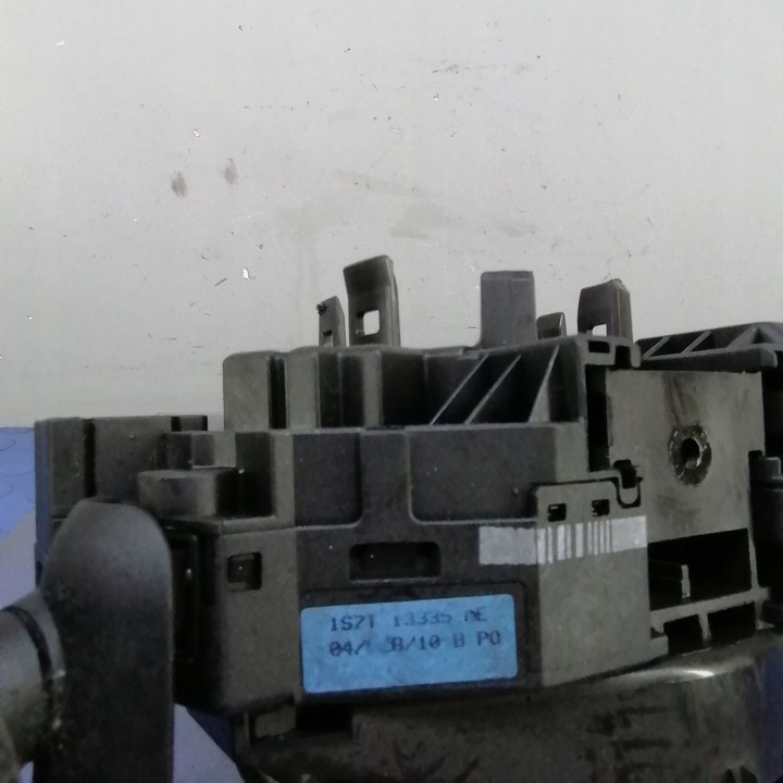 фото №6, Ford fiesta mk6 1.4b переключатель комбинированный 2s6t14a664ab