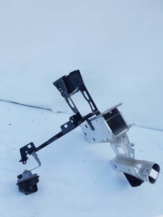 фото №9, Bmw 1 f20 11-15 зона смятия балка перед киль кронштейн левый правые