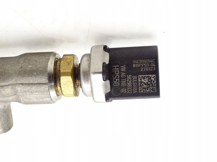 фото №4, Планка впрыскивающий + датчик seat leon iv 1.5 tsi dpc 05e133320b 04c906054c