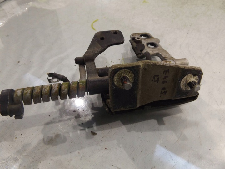 фото №5, E46 рестайлинг универсал петля крышки левый зад