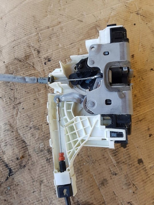 фото №3, Замок двері праві sprinter w907 a9077200300