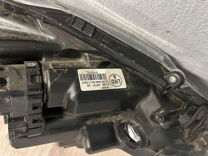 фото №14, Toyota corolla e21 sedan лампа правые левый перед комплект