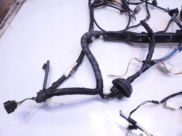 фото №9, Джгут проводки камери двигуна toyota verso 1.6 d4d 82111-0fm41