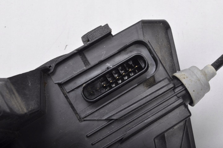 фото №7, Land rover discovery l462 замок двері лівий зад hy32-24995-cb