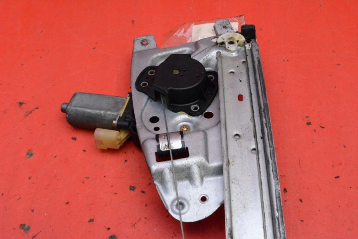 фото №5, Стеклоподъёмник левые перед eu 0130822002 smart fortwo 1 i 98-02
