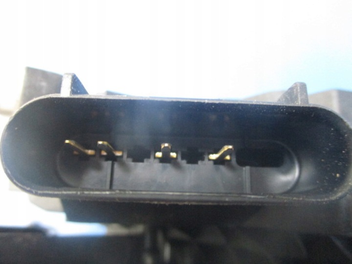 фото №7, Ford fiesta mk7 5d замок двері перед правий 4pin+linka замка