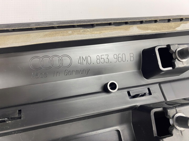 фото №9, Планка двері праві перед audi q7 sq7 4m0853960b lz7s