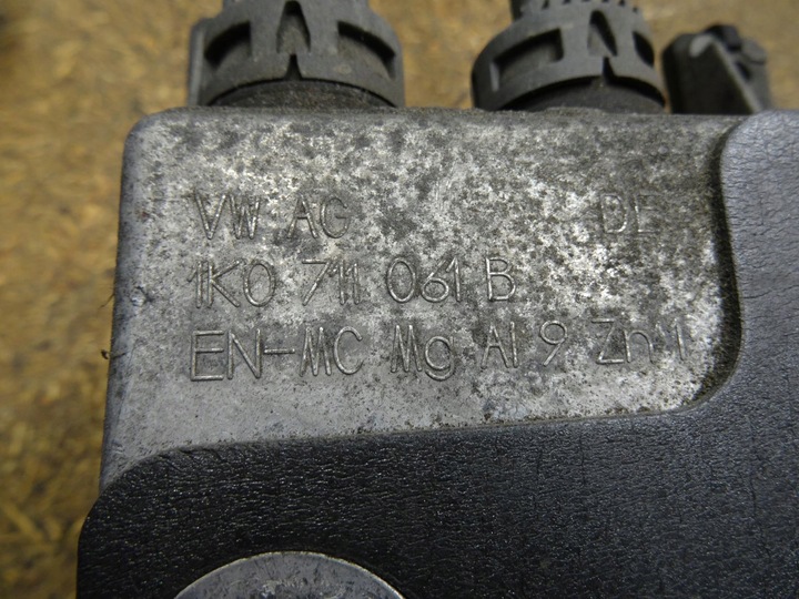 фото №9, Sharan 7n tiguan 2.0 tdi домкрат выборщик коробки передач тросы механическая коробка передач 7n0711049b