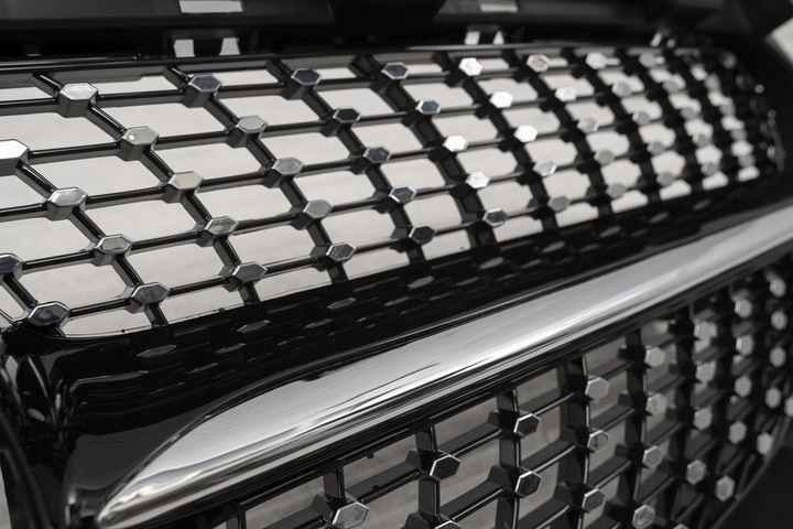 фото №11, Mercedes cla w117 2017-2019 po фейслифтинг решётка радиатора diamond чёрный