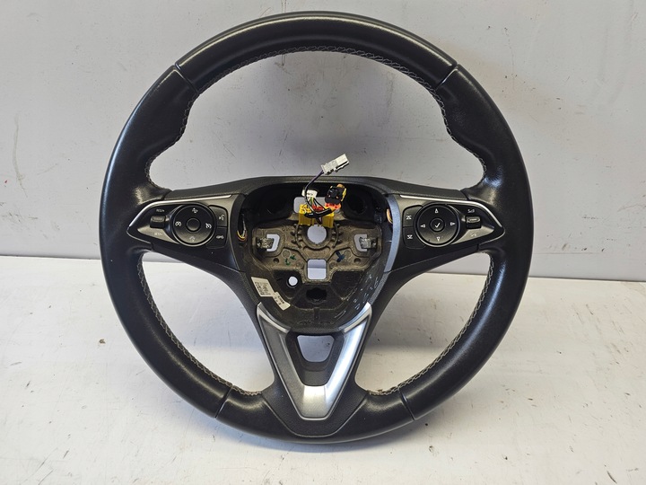 фото №1, Opel insignia b руль чёрная кожаный