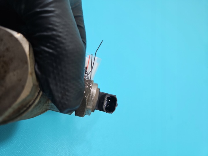 фото №8, Помпа насос топлива vw passat b7 2.0 tsi 06j127025g -