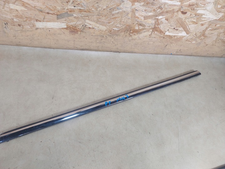 фото №1, Fiesta mk7 планка накладка правый зад