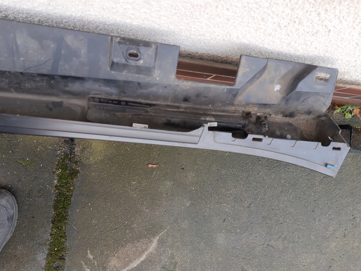 фото №8, Mercedes gt x290 amg права планка порогова накладка