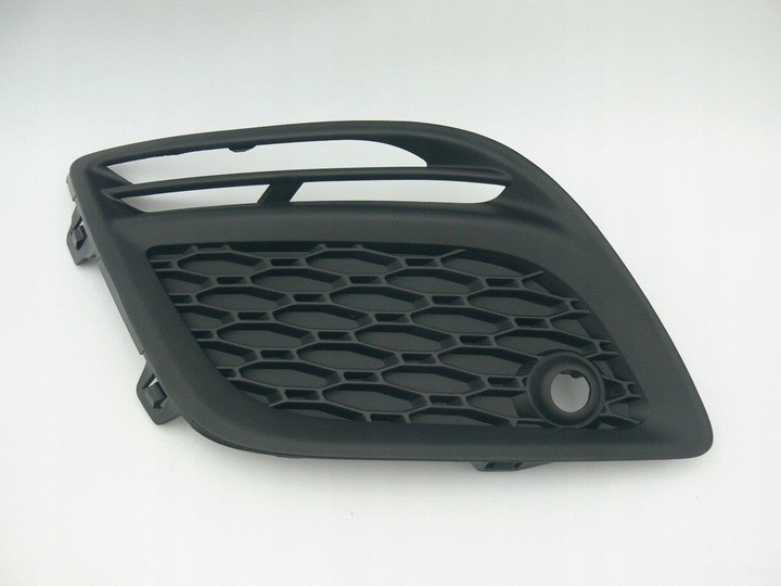 фото №1, Решётка w бампере перед правая volvo xc60 08-13